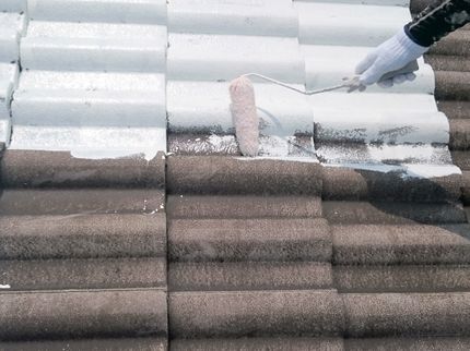 小笠原塗装の屋根セメント瓦塗り変え塗装(高圧洗浄 下塗り 1回 上塗り2回)の写真