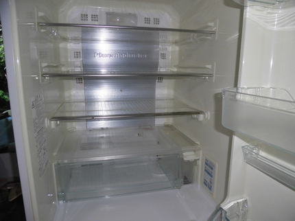 おそうじ本舗長岡新町店のプロの冷蔵庫クリーニングで清潔でキレイな冷蔵庫にの写真