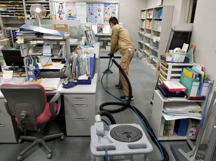 大阪おそうじ便の最短8/9~OK!【カーペット洗浄】店舗オフィスのしみ汚れが綺麗になります!の写真