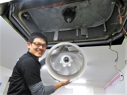 情熱清掃団の《福岡/情熱清掃団》天井埋込タイプのエアコンクリーニング★安心の口コミ600件超の写真