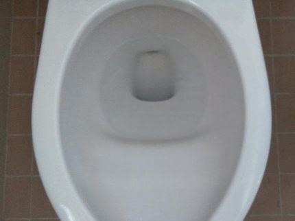 おそうじ革命 沖縄うるまみどり町店の尿石・黄ばみを徹底力で落とします。の写真
