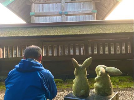 佐々木環境化学株式会社『ササカン』の【仙台放送もお掃除のプロと紹介】お花と真心をサービスで献花させて頂きます。の写真