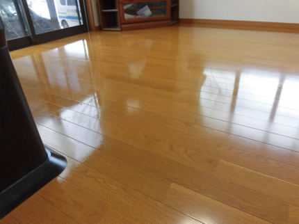 おそうじ本舗長岡新町店の【当店こだわりの高級ワックス使用】ツヤや耐久性が全然違いますの写真