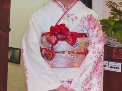 着付けサロンさくらの美しく着崩れない着姿に!現役30年美容師兼着付師!簡単アップ対応!の写真