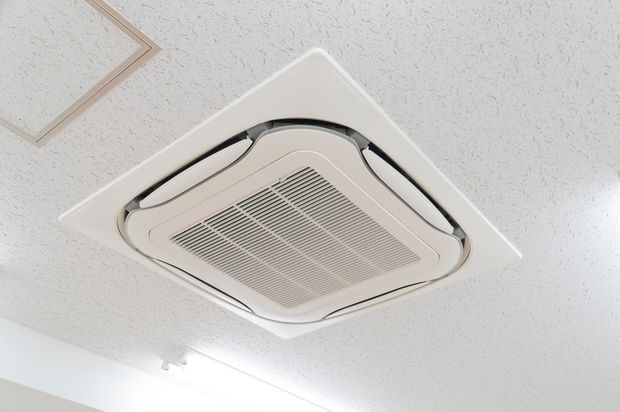 天井埋込タイプエアコン
