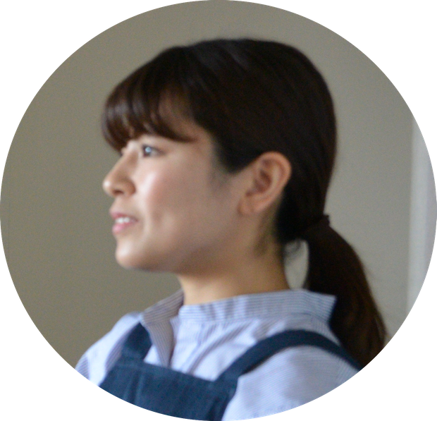 女性の横顔