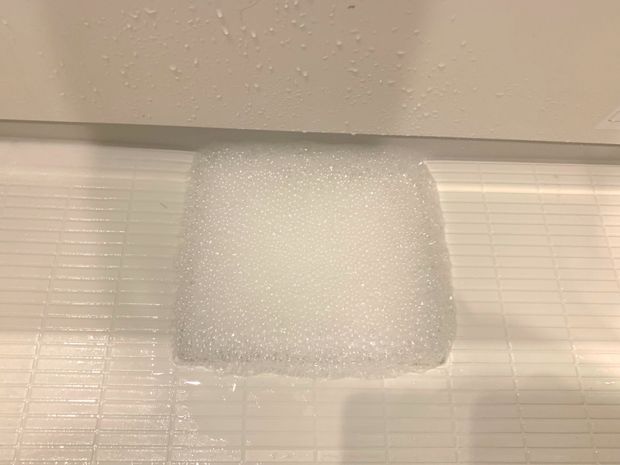 泡が発生している