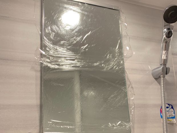 クエン酸をラップでパックする