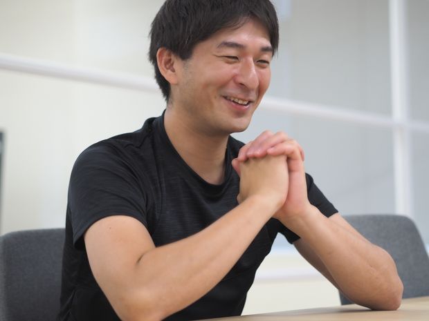 男性 笑顔