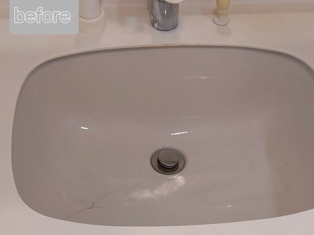 水回り特殊専用塗料で洗面台を交換せずに蘇らせます!