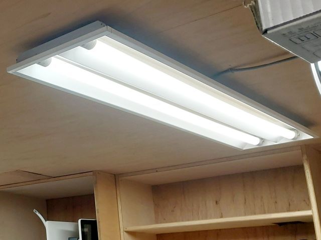 【LED照明器具に交換→明るく省エネ】会社の天井照明★キッチン・洗面台・浴室照明