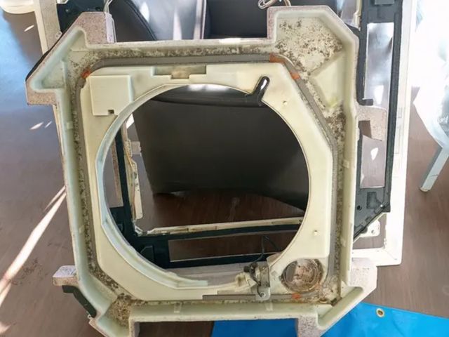 元プロキックボクサーの清掃!作業中のセキュリティー面はご安心下さいませ。