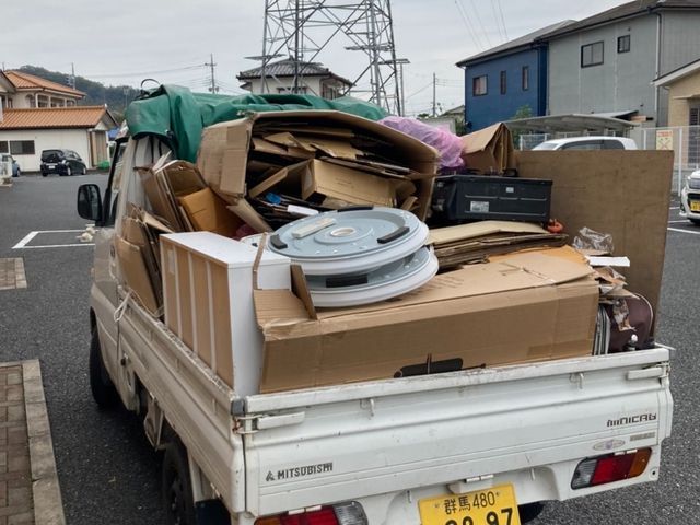 倉庫、物置解体お任せください!物置内の不用品もご相談下さい。セット割引有ります。