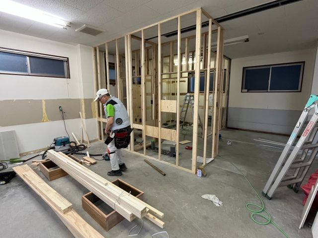 自社の大工が経験と知識を活かして,迅速丁寧に作業いたします