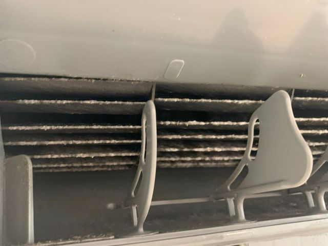 ★即日対応可能★独自の高圧洗浄技術でエアコン内部のカビやホコリを徹底除去!