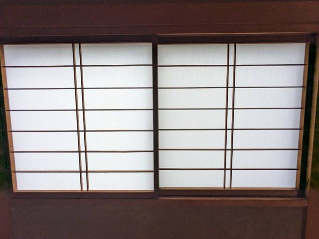 障子貼り替え
