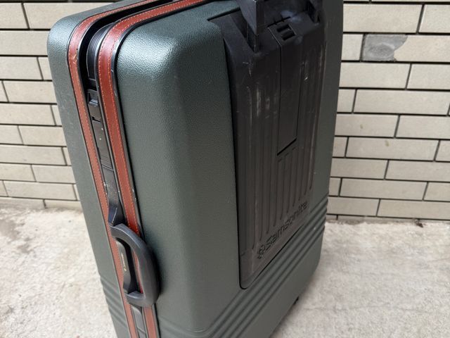緊急時のスーツケースの鍵開け【出張サービス】空港や都内ホテルも対応可能
