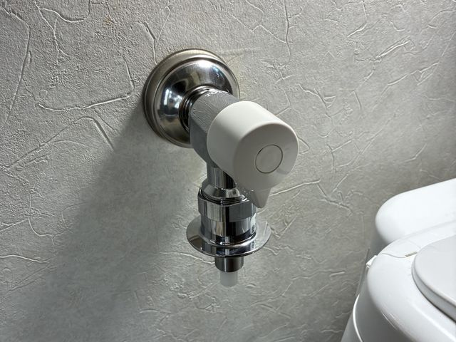 壁ピタ水栓交換(洗濯機用水栓)