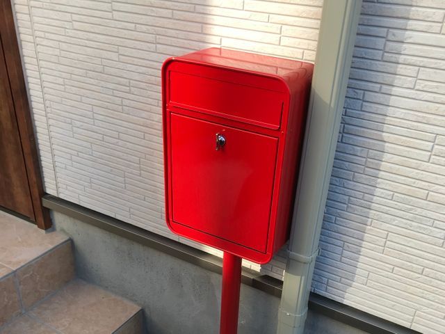 郵便ポストの取り付け