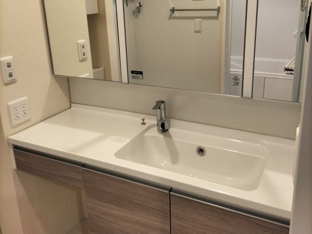 業務用次亜塩素酸等を使用し経験と知識を活かして丁寧に作業いたします。