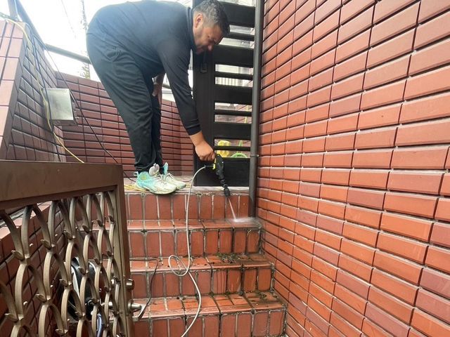 詰まり・悪臭をスッキリ解消!安心の手作業対応!