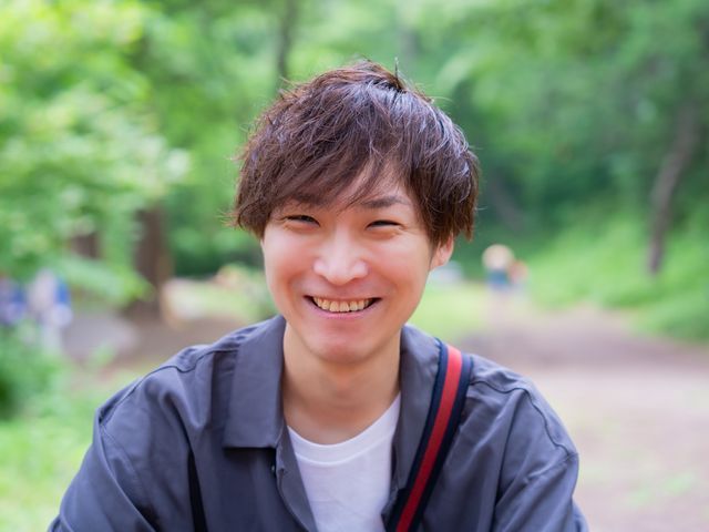 俳優出身カメラマンが丁寧にナビゲート!あなたの魅力が際立つ写真をお届けします!