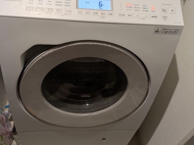 ゴムパッキンの裏側まで丁寧に!!分解洗浄でキレイにさせていただきます!