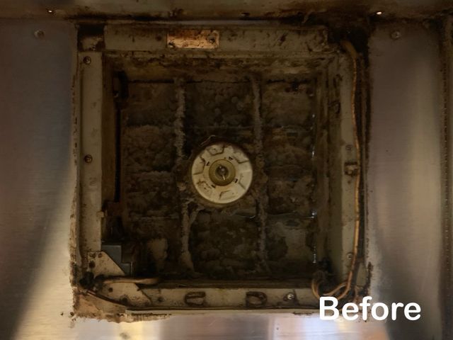 冬に向けて換気扇を綺麗にしませんか?経験と知識を活かして迅速丁寧に作業いたします