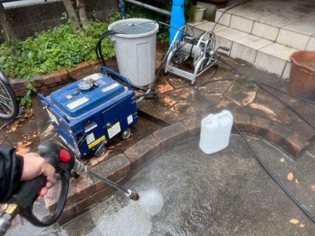 雨の日限定!土間、駐車場、カーポート、デッキ高圧洗浄!