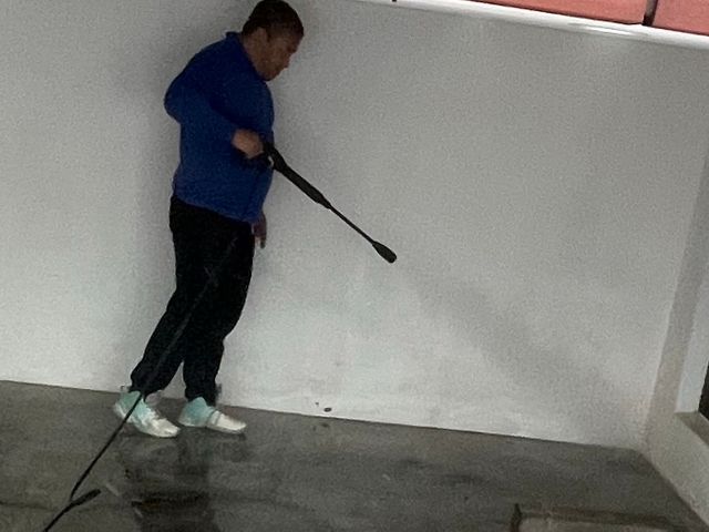 熱血のプール掃除!