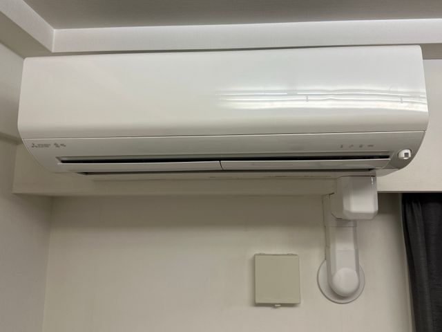 エアコン新規及び入れ替え工事です。