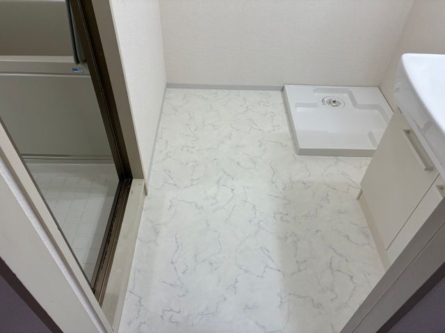 ご予約の前にお問い合わせをお願い致します!クッションフロア張り替え致します♩