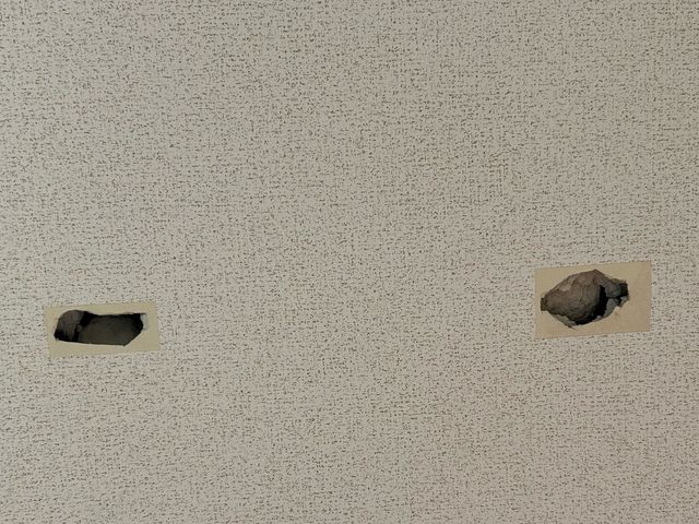 壁の穴にお困り方、当店へご連絡下さい。ご相談やお見積だけでも可能です!