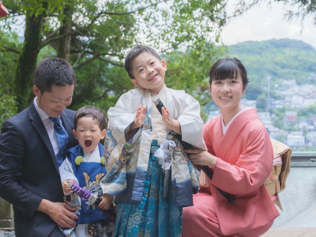 自然な笑顔を夫婦で撮影!和傘など小物は全て無料、人見知りさんも素敵な笑顔で♪
