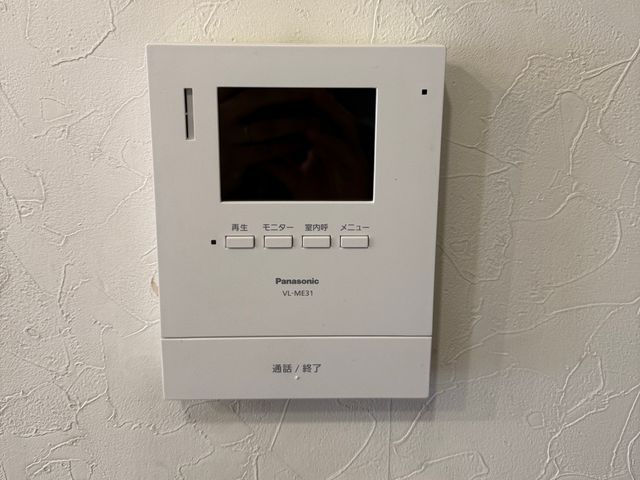見えない壁の中の配線まで丁寧に納めます!!