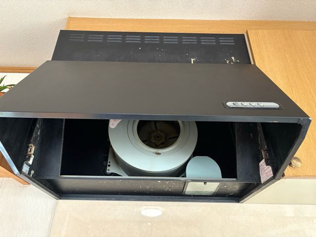 キッチン周りのお掃除はこの季節がオススメ!油汚れをスッキリさせませんか(^_^)