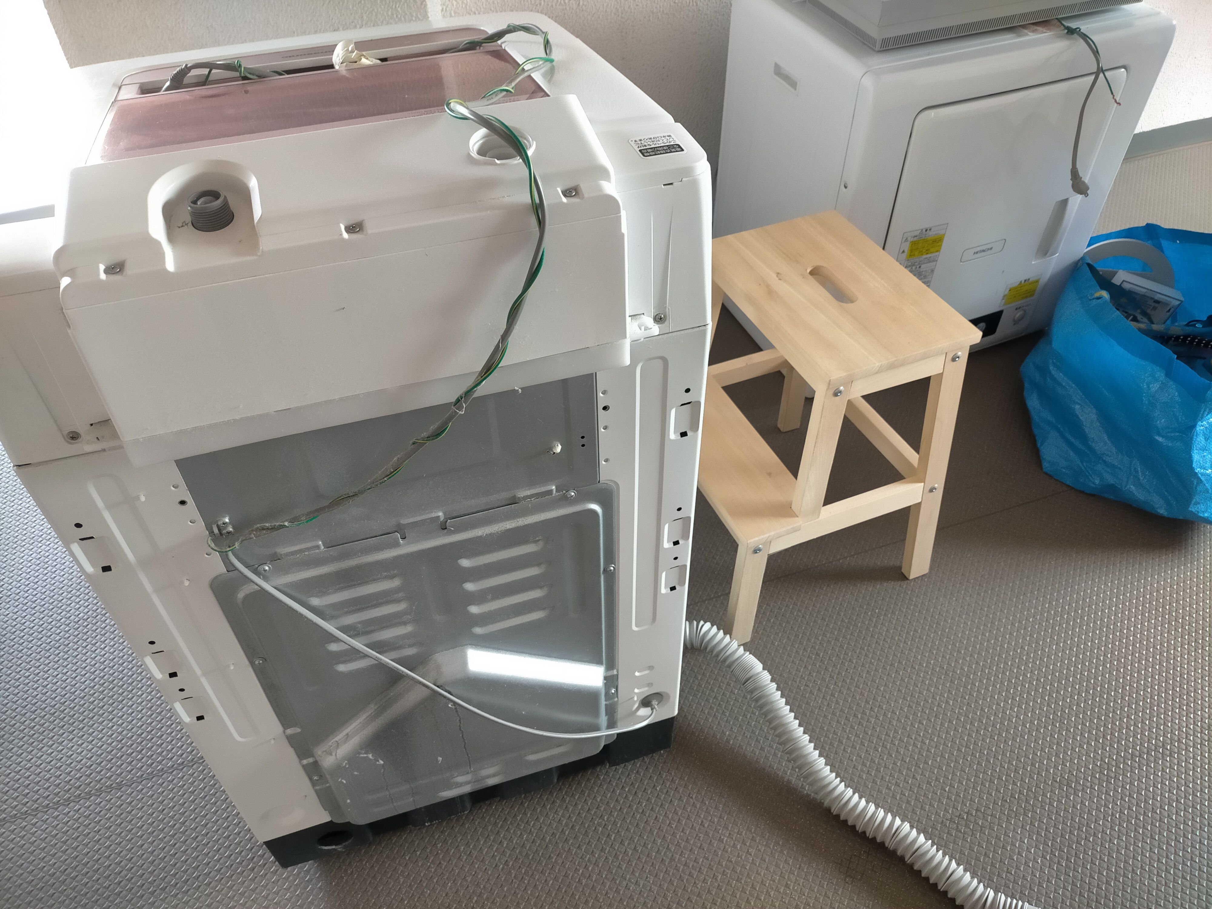 不用品回収】HITACHI 電気衣類乾燥機 DE-N60WV 2021年製（千葉県浦安市