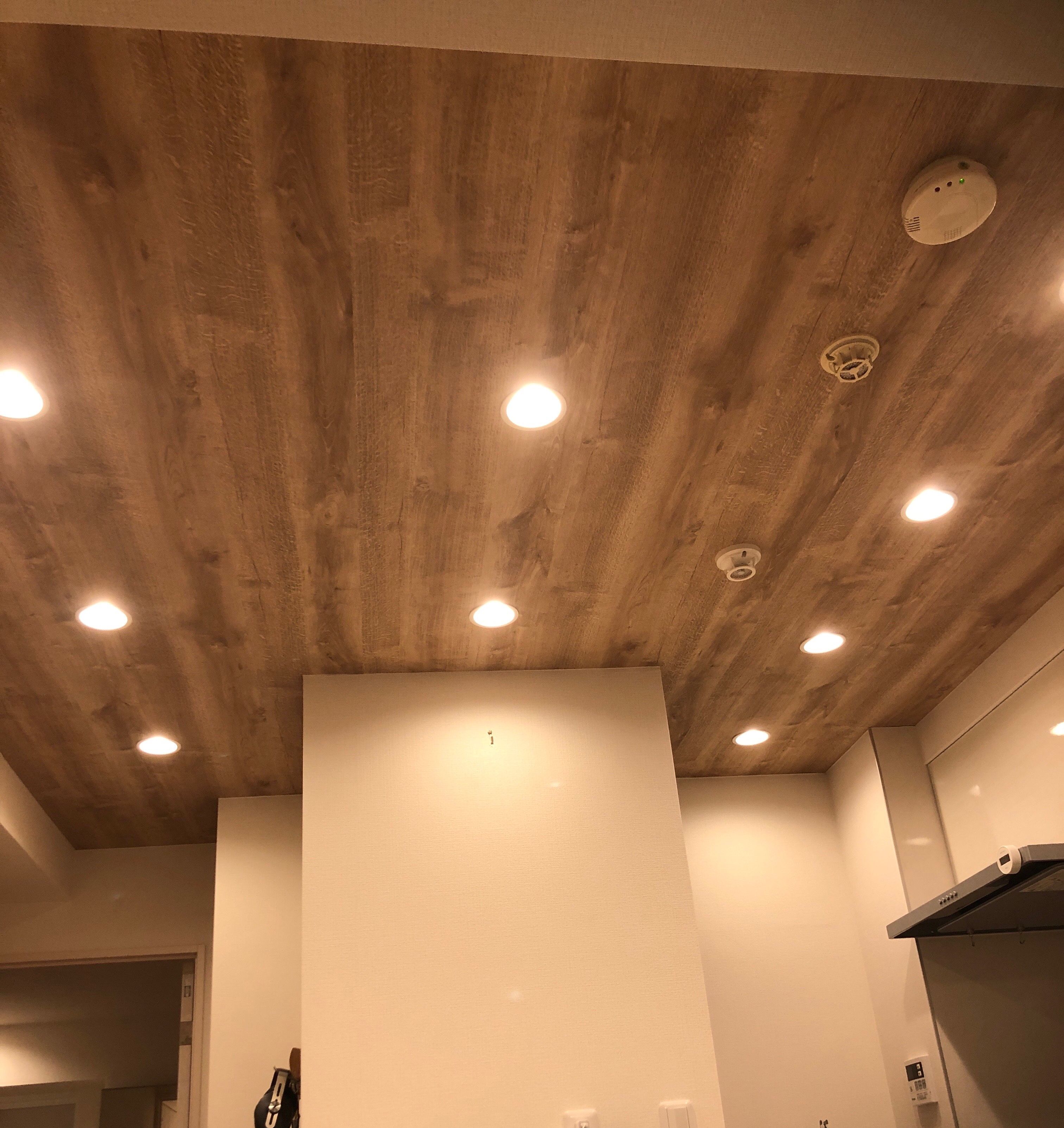 天井に木目調クロス 施工例 Clothterior クロステリア くらしのマーケット