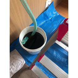 2年目のエアコン。なぜこれだけ真っ黒？の画像1