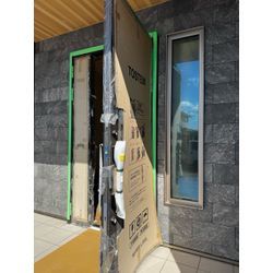 玄関周りの外壁タイルの画像1