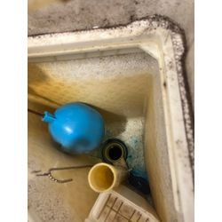 トイレタンク内水漏れ補修の画像2