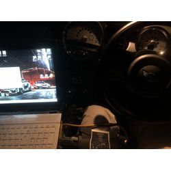 本日はウチのBMWミニエンジンかからない・・専用の診断機にてテスターの画像1