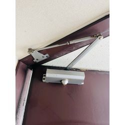 渋谷区でドアクローザーの交換を行いましたの画像3
