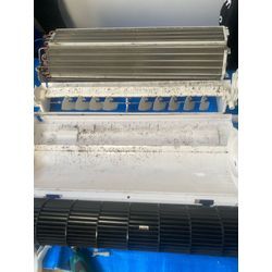 脱着完全分解洗浄・送風ファン・ドレンパン取り外しの画像2