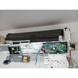 【エアコン清掃作業実績】富士通ノクリアAS-X71J2W（左右サイドファン付）の画像1