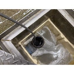 【神戸市長田区】飲食店のグリストラップ詰まりに緊急対応！排水の流れをしっかり回復しました！の画像2