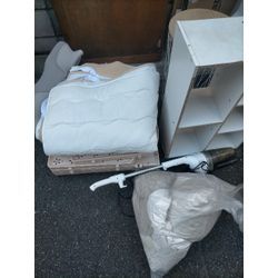 掃除機や棚を回収しました【エレベーターなし】の画像1