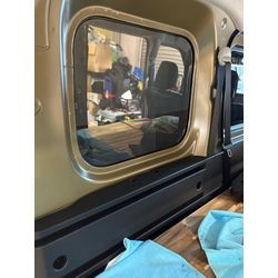 カーフィルム施工の画像2