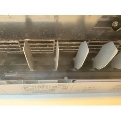 🐾猫を飼っている方必見！暖房前のエアコンクリーニングは「完全分解洗浄」で徹底リセットの画像1