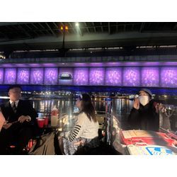 ピンクのジャケットで登場！屋形船マジックショー＠天満橋🚢の画像1
